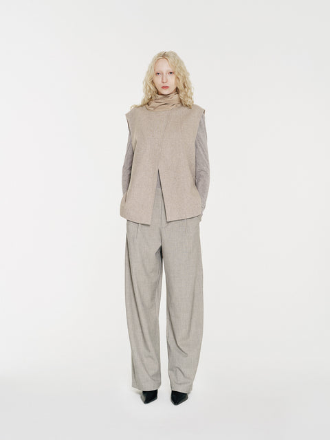 August Wool Vest with Scarf Beige