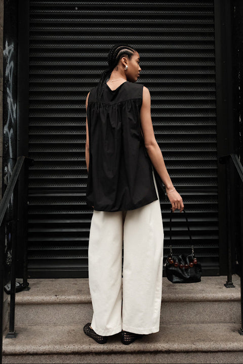 CZ25038 Sleek High-Waisted Straight-Leg Pants